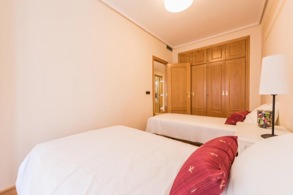 مدريد Almaden Apartment الغرفة الصورة